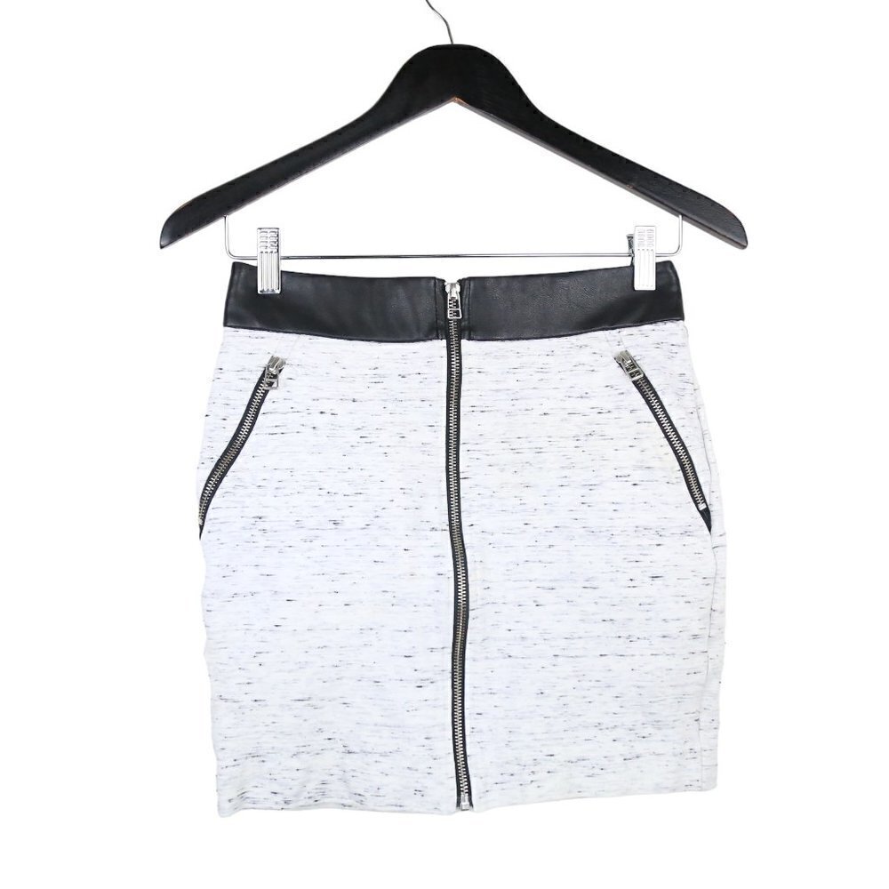 Wilfred Free Aritzia Mini Skirt Size 6 Faux Leather Zip Up Pockets Gray Black